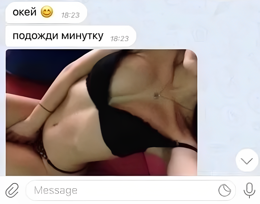 flirr - симулятор переписки с девушкой в стиле Tinder